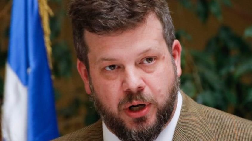 Encuesta Black & White: Johannes Kaiser lidera con amplia ventaja y evitaría el balotaje