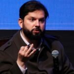 Boric en la cuerda floja: el 66% de Chile dice “no más”