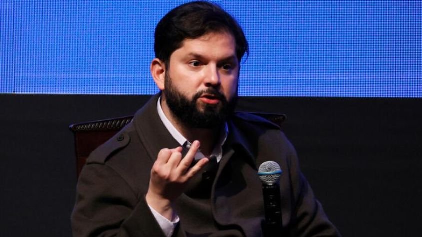 Boric en la cuerda floja: el 66% de Chile dice “no más”