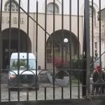 Profesor rociado con bencina es auxiliado y trasladado a centro asistencial